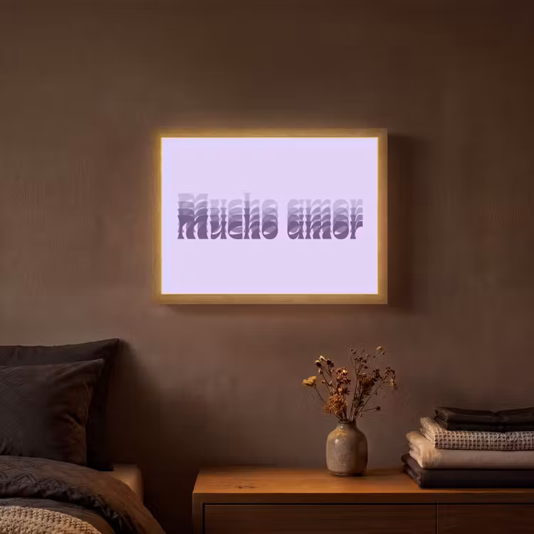 Mucho amor - Paars - Gelaagde letters Light Box met batterij (Wandlamp) middel -sfeer4