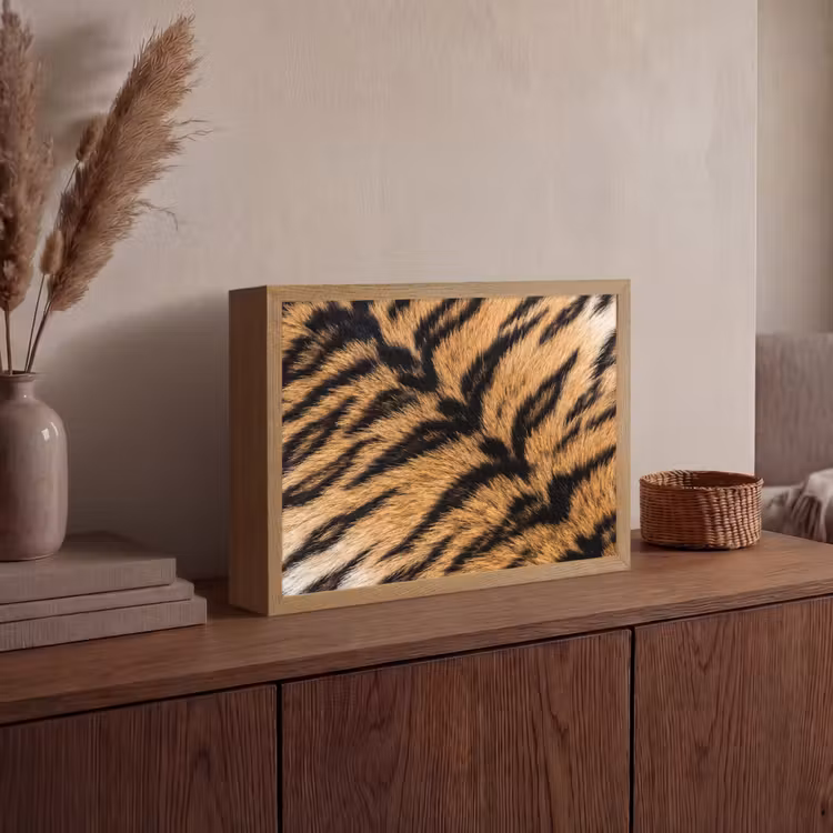 Realistisch - Tijgervacht - Zwart Light Box met batterij (Wandlamp) middel -sfeer2