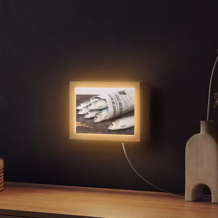 Lightbox - Wandleuchte - Sardine – Zeitung – Schneidebrett - Sardientje - krant - snijplank Light Box met kabel (Wandlamp) klein