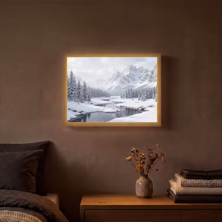 Sneeuwlandschap - Bergen - Rivier - Winter Light Box met batterij (Wandlamp) middel -sfeer4
