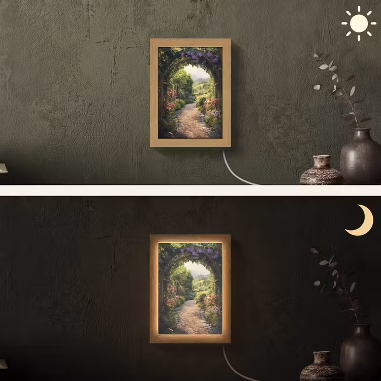 Doorkijk - Landschap - Bloemen - Tuinboog - Natuur Light Box met kabel (Wandlamp) klein -sfeer3