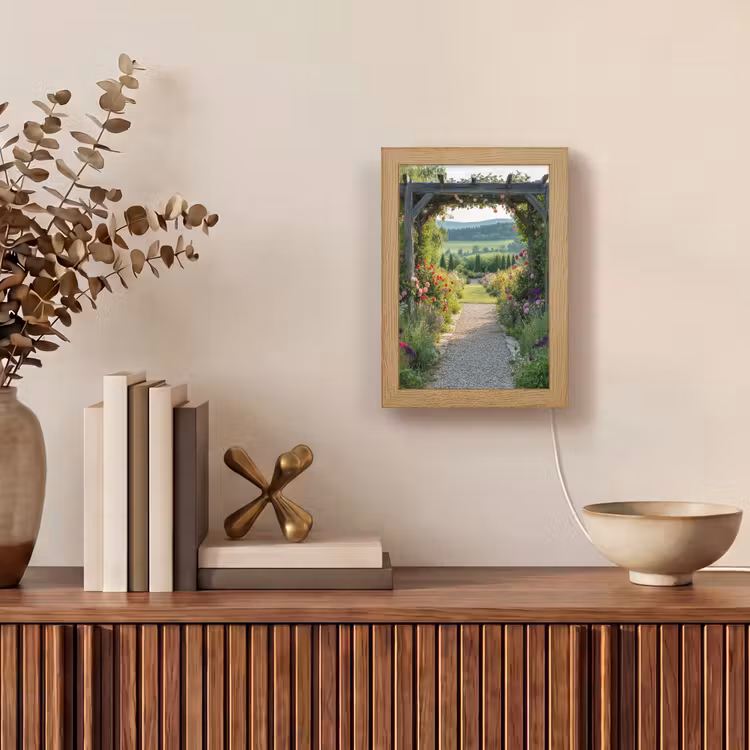 Doorkijk - Landschap - Natuur - Tuinboog - Bloemen Light Box met kabel (Wandlamp) klein -sfeer2