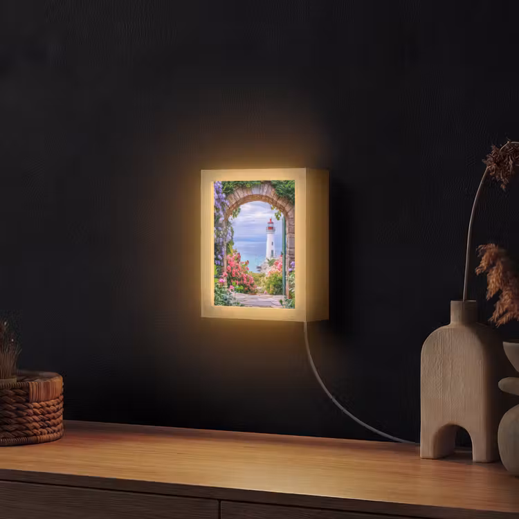 Doorkijk - Vuurtoren - Bloemen - Uitzicht Light Box met kabel (Wandlamp) klein -sfeer1