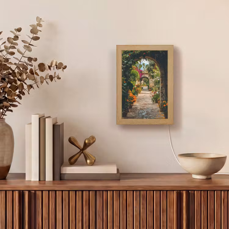 Doorkijk - Bloemen - Poort - Stenen Light Box met kabel (Wandlamp) klein -sfeer2