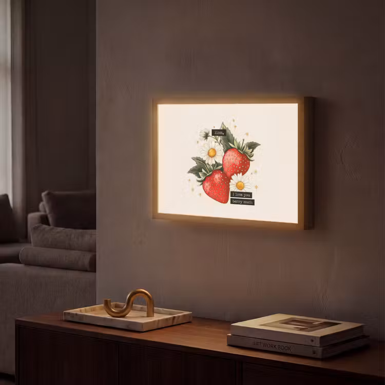 Aardbeien - Madeliefjes - Quote - Sterretjes Light Box met batterij (Wandlamp) middel -sfeer1