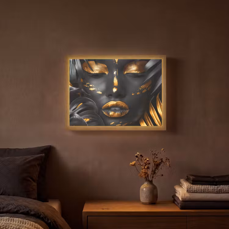 Vrouw - Goud - Natuur - Portret - Modern Light Box met batterij (Wandlamp) middel -sfeer4
