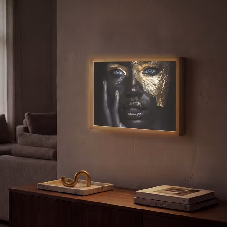 Vrouw - Goud - Portret - Modern - Zwart - Abstract Light Box met batterij (Wandlamp) middel -sfeer1