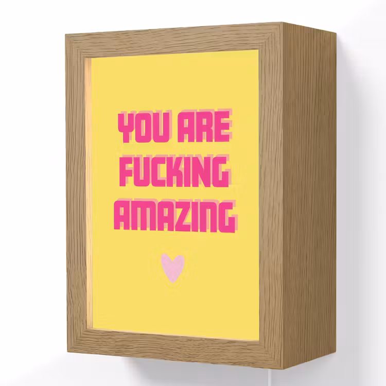 Geel - Valentijn - Tekst Light Box met kabel (Wandlamp) klein -3d
