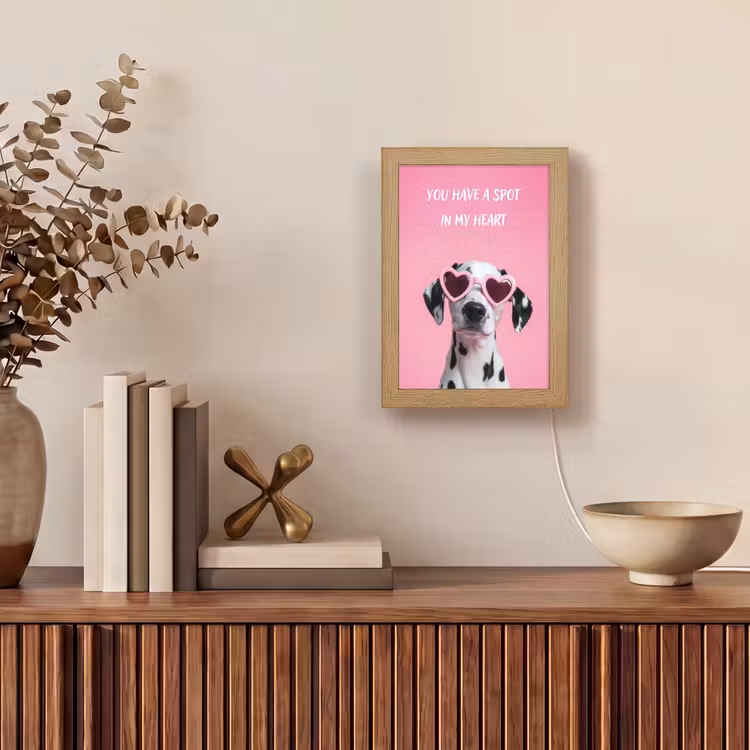 Hartjes - Hond - Valentijn - Roze Light Box met kabel (Wandlamp) klein -sfeer2