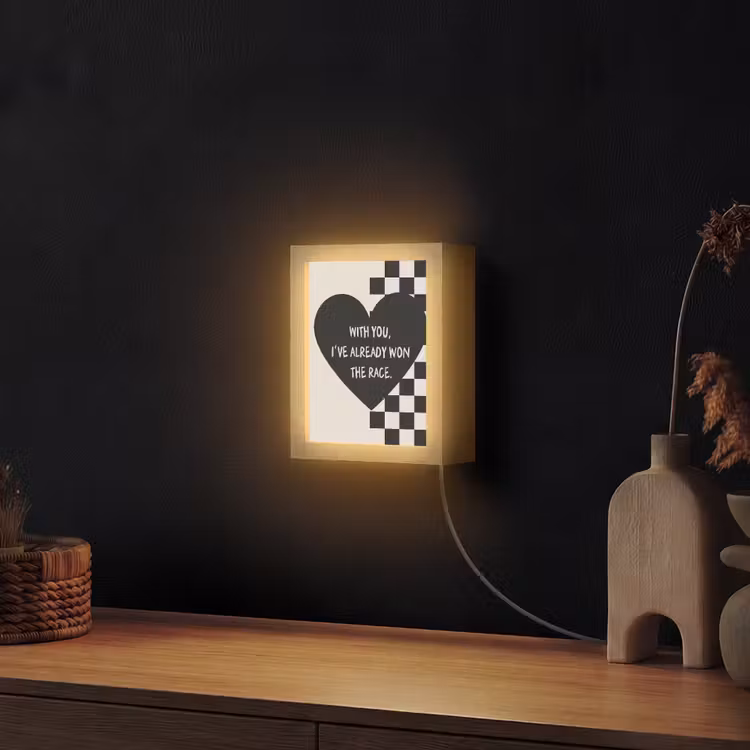 Liefde - Beige - Race Light Box met kabel (Wandlamp) klein -sfeer1
