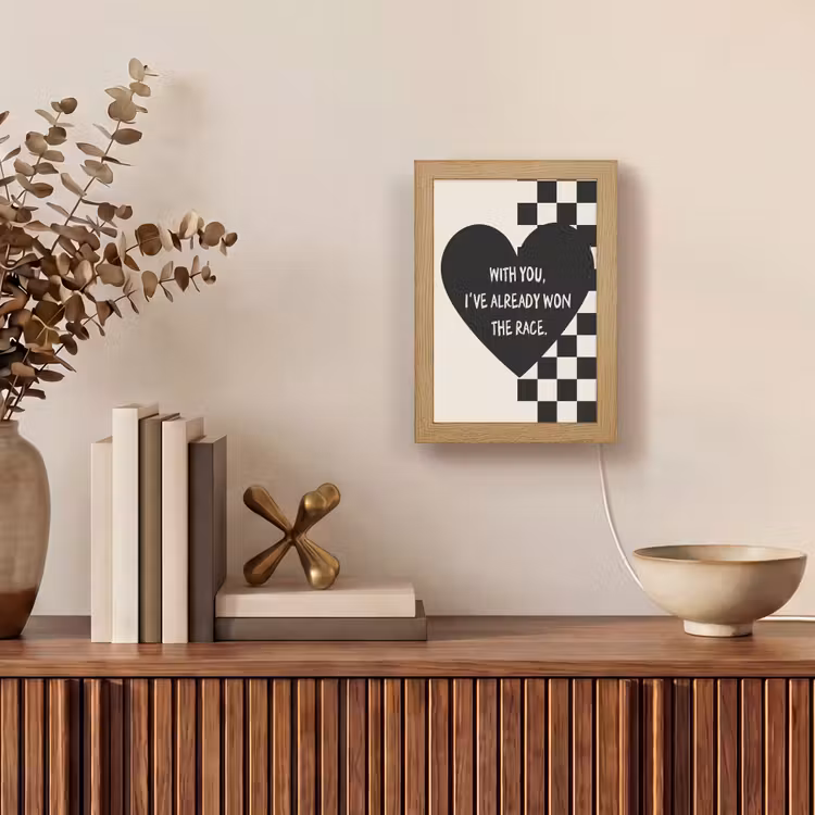 Liefde - Beige - Race Light Box met kabel (Wandlamp) klein -sfeer2