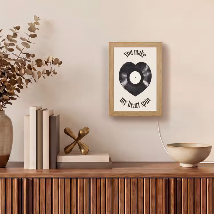 Love - Muziek - Quote Light Box met kabel (Wandlamp) klein -sfeer2