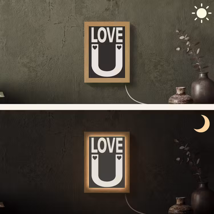 Love - Zwart - Minimalistisch Light Box met kabel (Wandlamp) klein -sfeer3