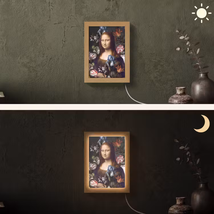 Mona Lisa - Leonardo da Vinci - Bloemen Light Box met kabel (Wandlamp) klein -sfeer3