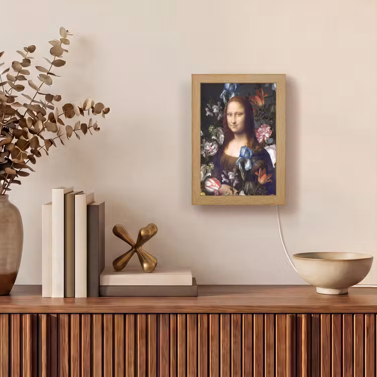 Mona Lisa - Leonardo da Vinci - Bloemen Light Box met kabel (Wandlamp) klein -sfeer2