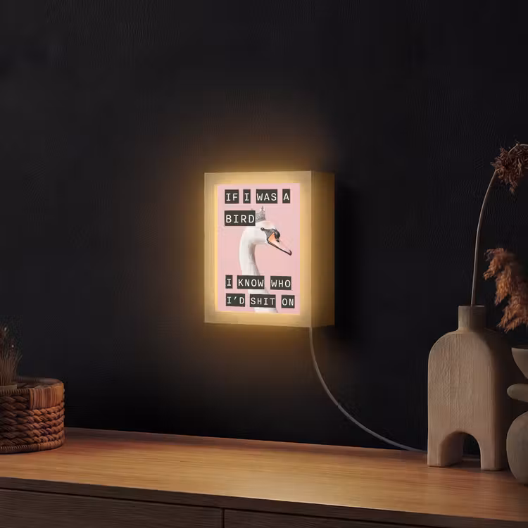 Zwaan - Vogel - Decoratie - Roze Light Box met kabel (Wandlamp) klein -sfeer1