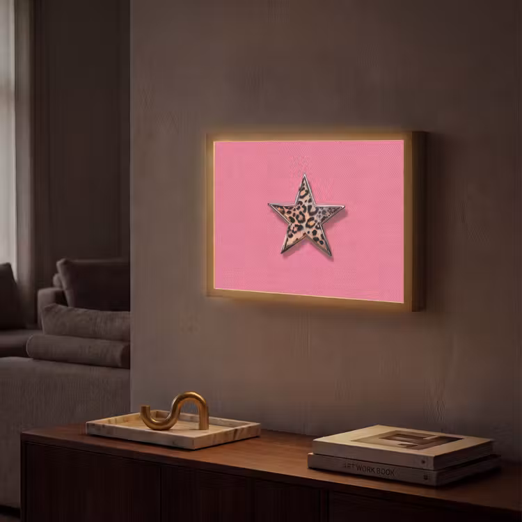 Ster - Luipaard - Print - Roze Light Box met batterij (Wandlamp) middel -sfeer1