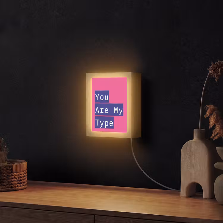 Valentijn - Tekst - Love Light Box met kabel (Wandlamp) klein -sfeer1