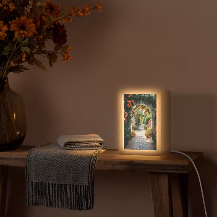 Doorkijk - Bloemen - Natuur - Bloementuin Light Box met kabel (Wandlamp) klein -sfeer4
