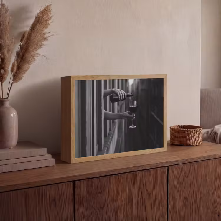 Wijnfles - Glas - Handen - Raam Light Box met batterij (Wandlamp) middel -sfeer2