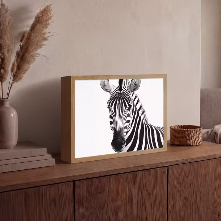 Zebra - Close-up - Zwart - Strepen Light Box met batterij (Wandlamp) middel -sfeer2