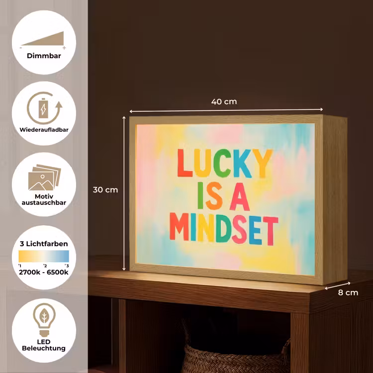 Quote - Lucky - Regenboogkleuren Light Box met batterij (Wandlamp) middel -USP_websiteoverzichtDE