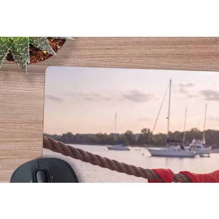 Badkleding - Rood - Zomer - Water - Zonsondergang muismat rubber klein -closeup