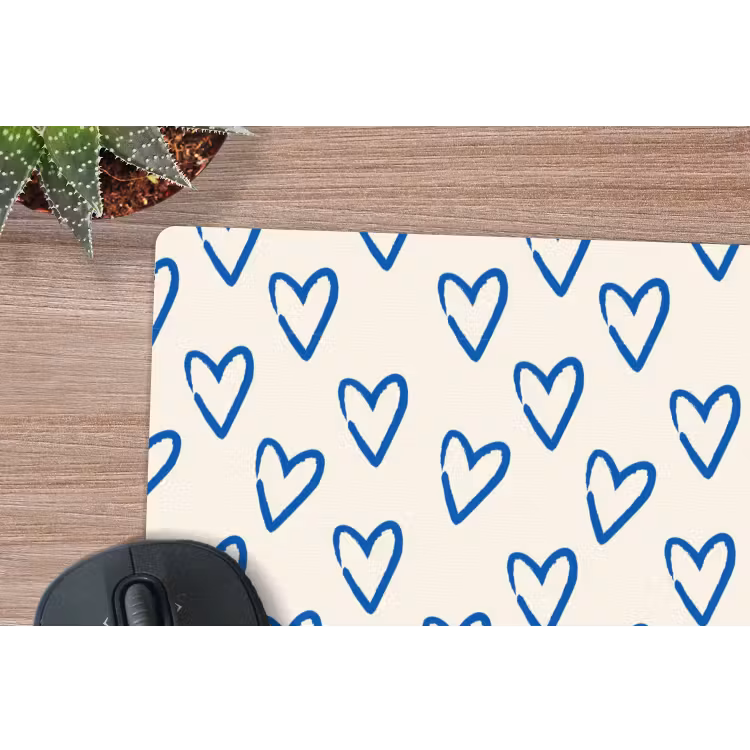 Hartjes patroon - Blauw - Beige - Liefde muismat rubber klein -closeup