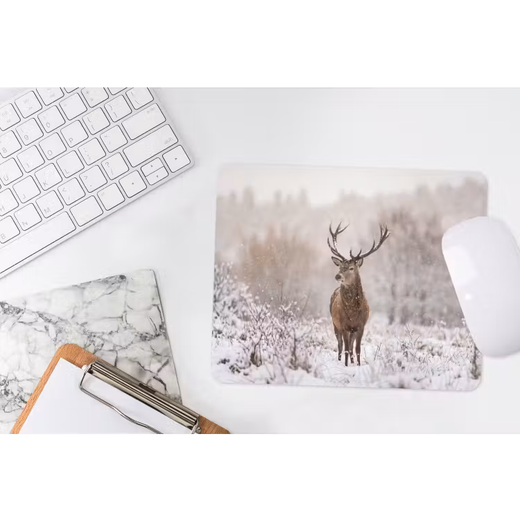Edelhert - Bos - Sneeuw - Winter - Majestueus muismat rubber klein -witbureau
