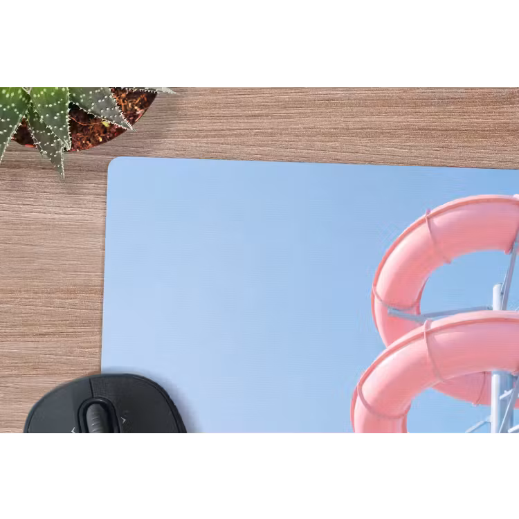 Glijbaan - Waterpark - Spiraal - Modern - Roze muismat rubber klein -closeup