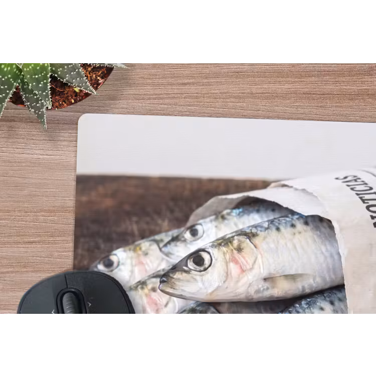 Mauspad - Sardine – Zeitung – Schneidebrett - Sardientje - krant - snijplank muismat rubber klein