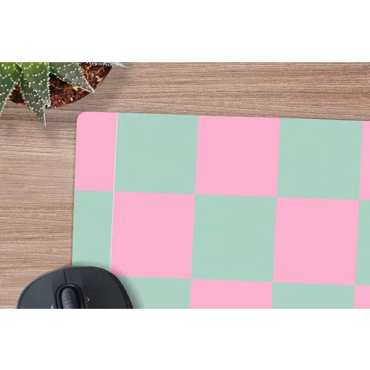 Schaakbord patroon - Groen - Roze - Blokjes muismat rubber klein -closeup