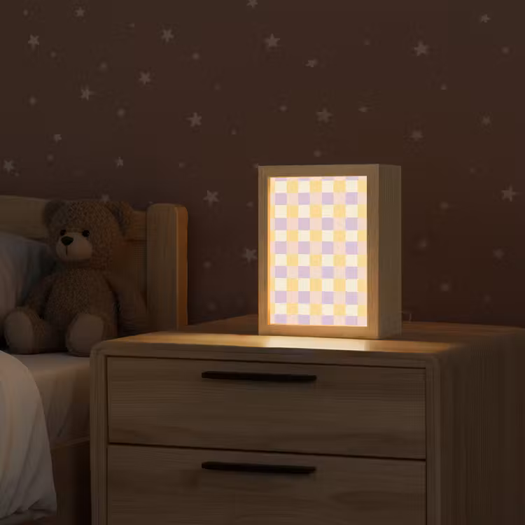 Blokjes - Lila - Geel Light Box met kabel (Kinderlampje) klein 904 -sfeer1_kind