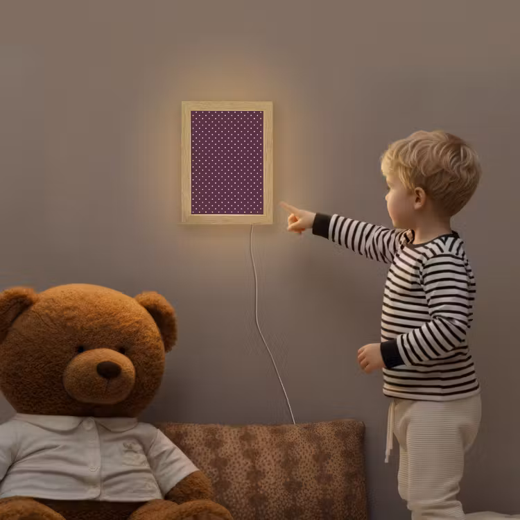 Stippen - Modern - Paars Light Box met kabel (Kinderlampje) klein 904 -sfeer4a_kind