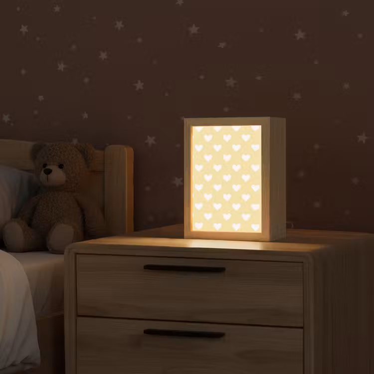 Hartjes - Patroon - Geel Light Box met kabel (Kinderlampje) klein 904 -sfeer1_kind