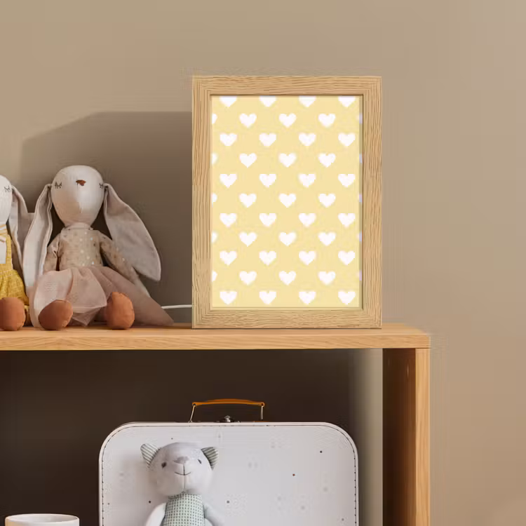 Hartjes - Patroon - Geel Light Box met kabel (Kinderlampje) klein 904 -sfeer2_kind