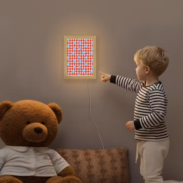 Ruit - Sterren - Rood Light Box met kabel (Kinderlampje) klein 904 -sfeer4a_kind