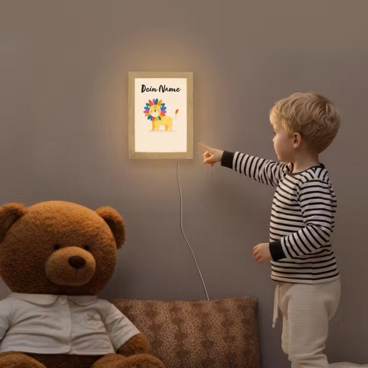Leeuw - Kleurrijke manen - Beige Light Box met kabel (Kinderlampje) klein -sfeer4a_kind