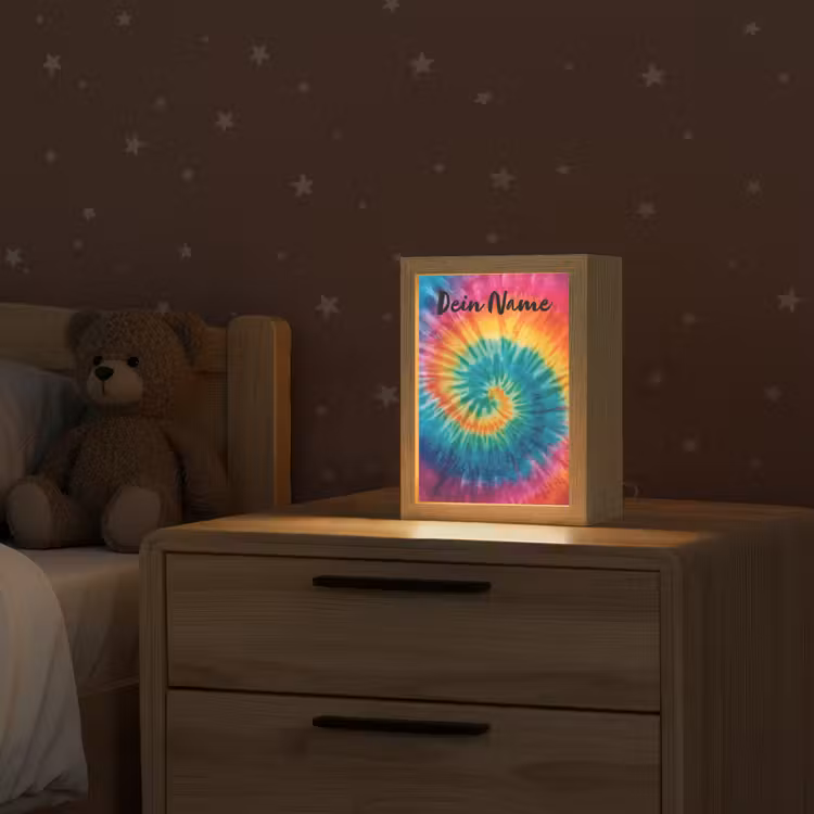 Tie Dye - Regenboogtinten - Klassiek Light Box met kabel (Kinderlampje) klein -sfeer1_kind
