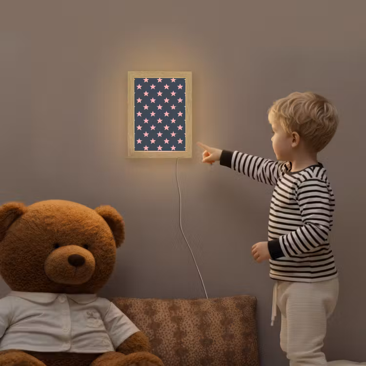 Patroon - Sterren - Roze Light Box met kabel (Kinderlampje) klein 904 -sfeer4a_kind