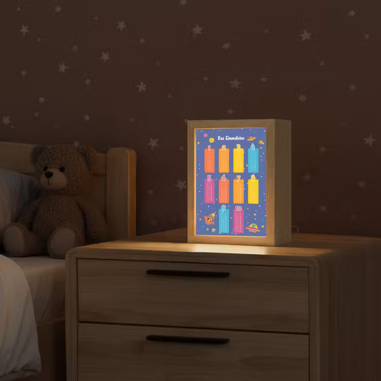 Educatief - Leren rekenen - Ruimte - Vermenigvuldigingstabel Light Box met kabel klein -sfeer1_kind
