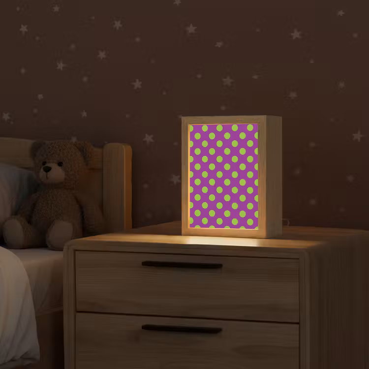 Stippen - Klassiek - Groen Light Box met kabel (Kinderlampje) klein 904 -sfeer1_kind