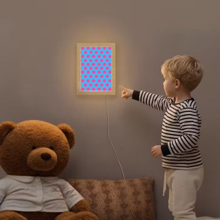 Stippen - Klassiek - Roze Light Box met kabel (Kinderlampje) klein 904 -sfeer4a_kind