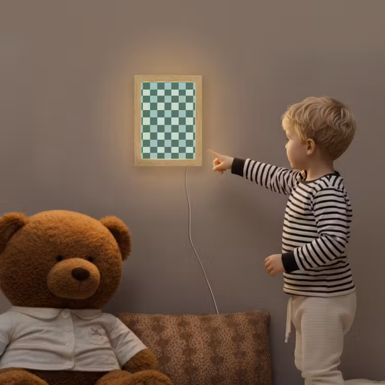 Schaakbord - Klassiek - Groen Light Box met kabel (Kinderlampje) klein 904 -sfeer4a_kind