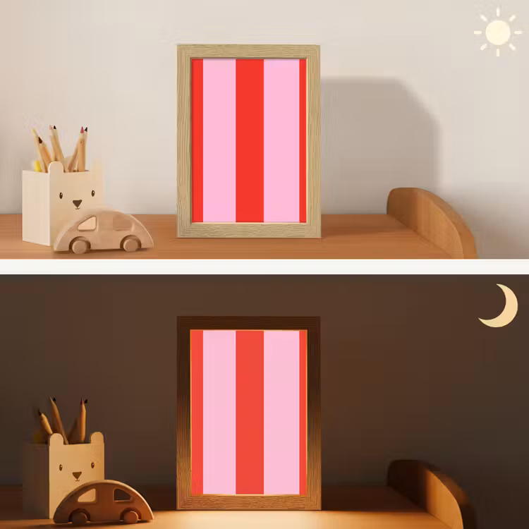 Strepen - Klassiek - Roze Light Box met kabel (Kinderlampje) klein 904 -sfeer3_kind