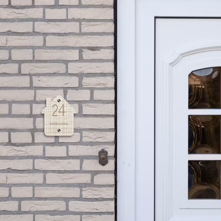 Beige raster - Klassiek Naambord Huisje klein -sfeer1