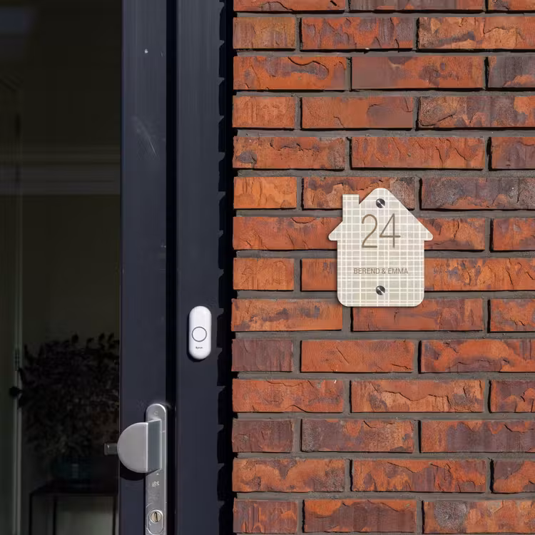 Beige raster - Klassiek Naambord Huisje klein -sfeer2