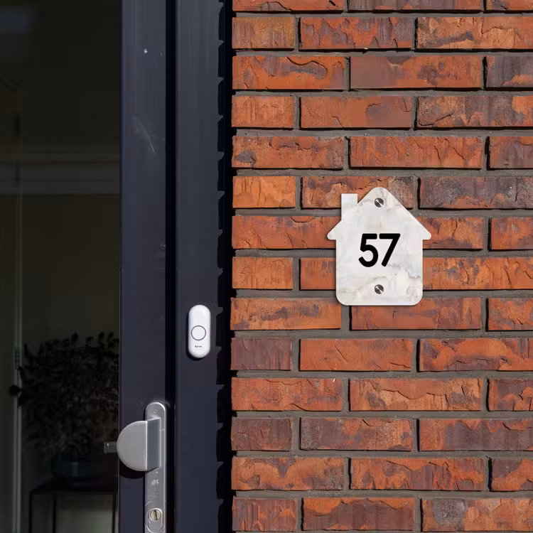 Beige marmer - Modern Naambord Huisje klein -sfeer2