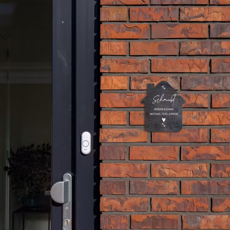 Donker steen - Sierlijk Naambord Huisje klein -sfeer2