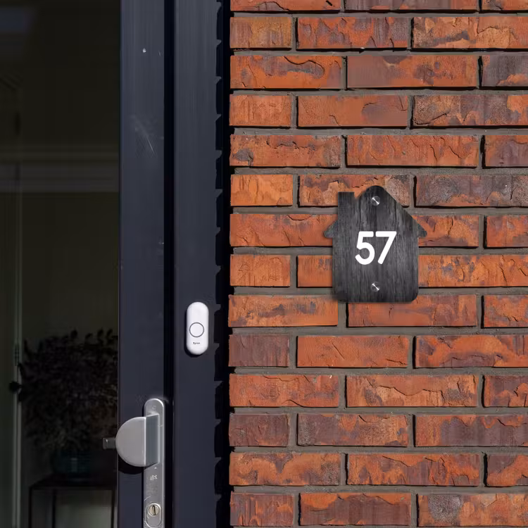Donker hout - Traditioneel Naambord Huisje klein -sfeer2